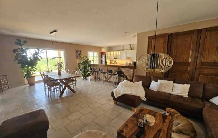 Maison NANTEUIL-EN-VALLEE (16700)  142 m2 265 950 € 