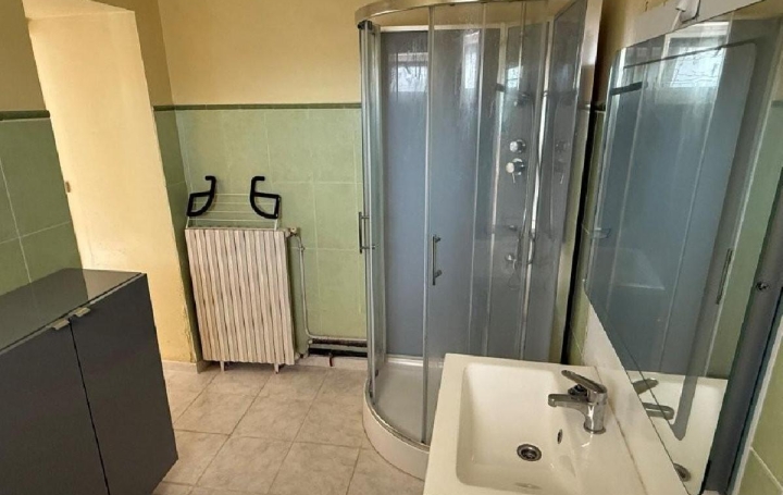 Maison RUFFEC (16700)  81 m2 112 900 € 