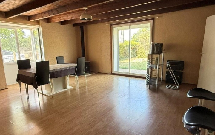 Maison RUFFEC (16700)  81 m2 112 900 € 
