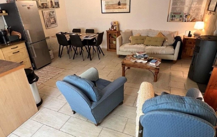 Maison VERTEUIL-SUR-CHARENTE (16510)  160 m2 199 000 € 