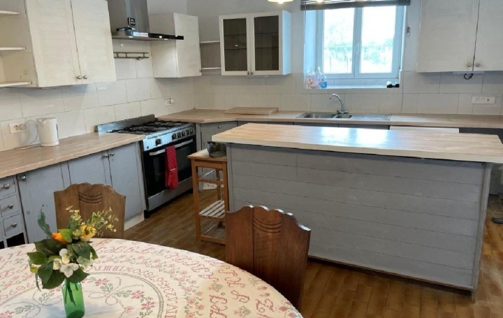 Maison RUFFEC (16700)  66 m2 80 645 € 