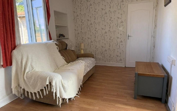 Maison RUFFEC (16700)  66 m2 80 645 € 