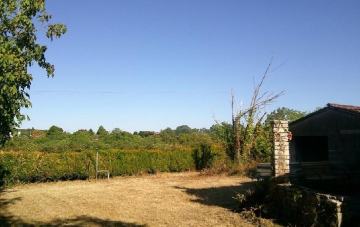 Maison VILLEFAGNAN (16240)  116 m2 123 650 € 