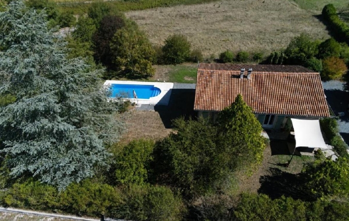 Maison RUFFEC (16700)  152 m2 149 950 € 