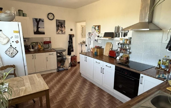 Maison RUFFEC (16700)  152 m2 149 950 € 