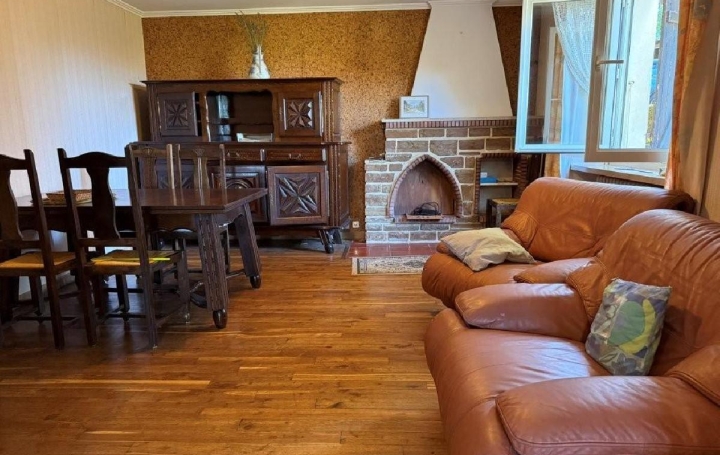 Maison RUFFEC (16700)  172 m2 149 950 € 