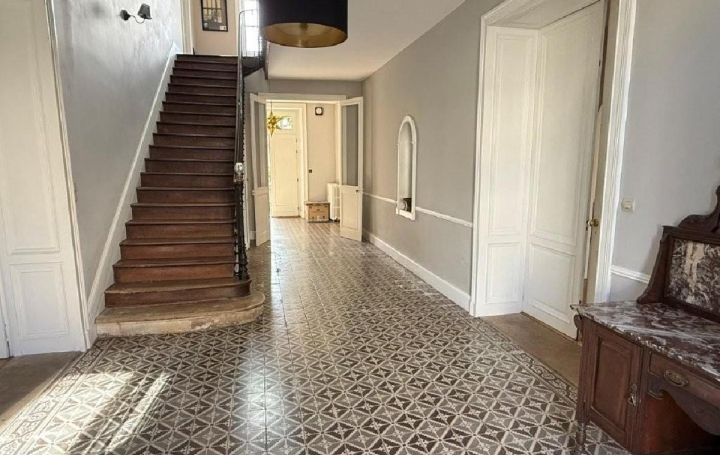 Maison CHAMPAGNE-MOUTON (16350)  320 m2 347 360 € 
