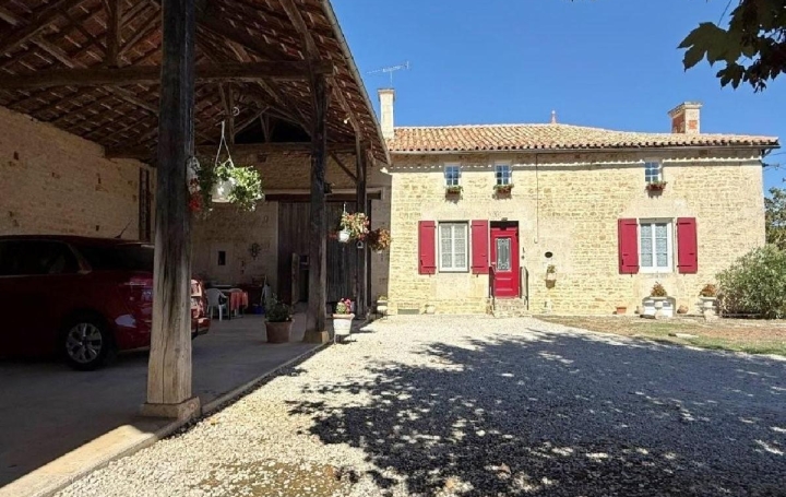 Maison VILLEFAGNAN (16240)  179 m2 186 000 € 