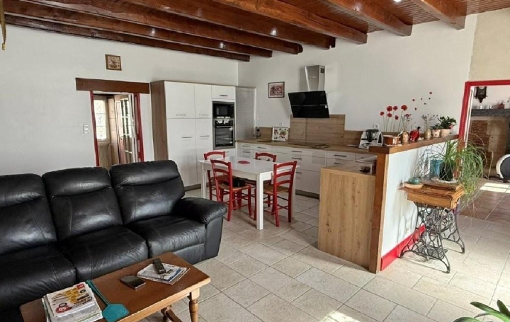 Maison VILLEFAGNAN (16240)  179 m2 186 000 € 