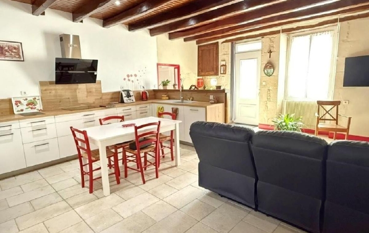 Maison VILLEFAGNAN (16240)  179 m2 186 000 € 