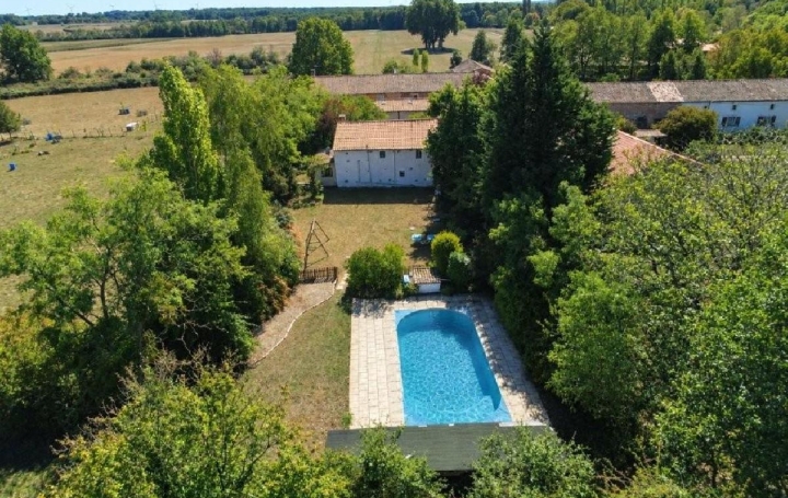 Maison SAUZE-VAUSSAIS (79190)  312 m2 297 870 € 