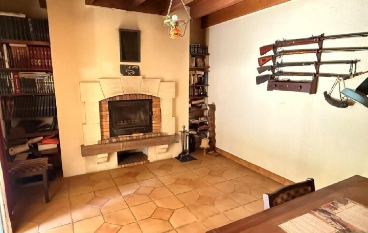 Maison NANTEUIL-EN-VALLEE (16700)  201 m2 147 970 € 