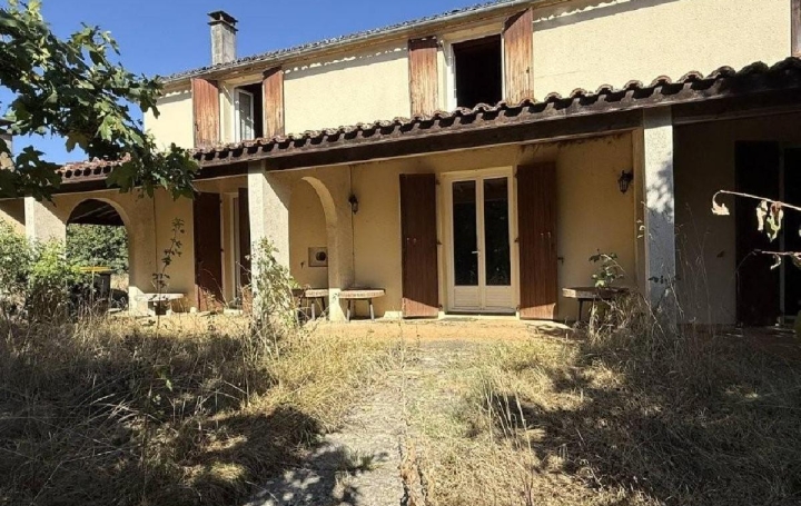 Maison NANTEUIL-EN-VALLEE (16700)  201 m2 147 970 € 