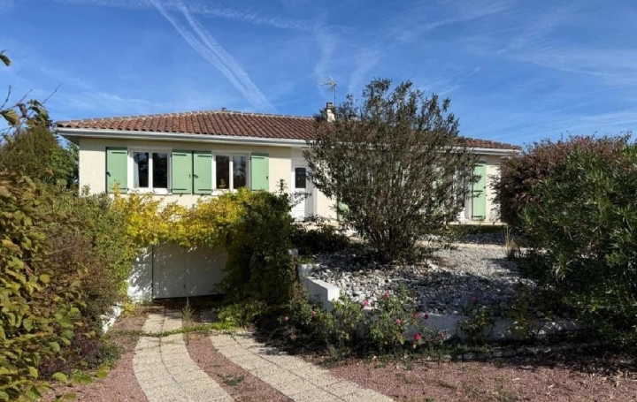 Maison RUFFEC (16700)  117 m2 170 200 € 