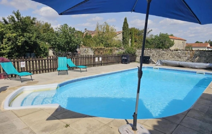 Maison AIGRE (16140)  104 m2 110 000 € 