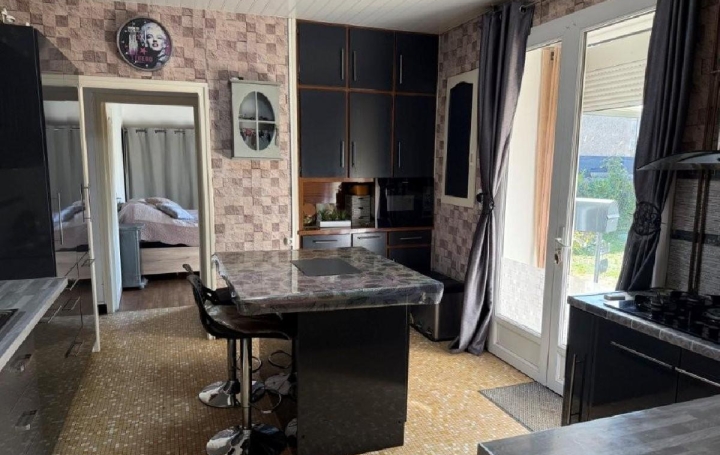 Maison BLANZAY (86400)  119 m2 139 785 € 