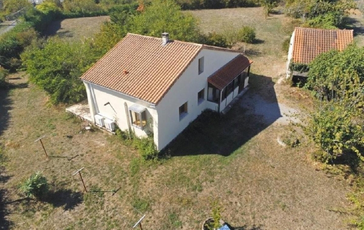 Maison VERTEUIL-SUR-CHARENTE (16510)  104 m2 199 950 € 