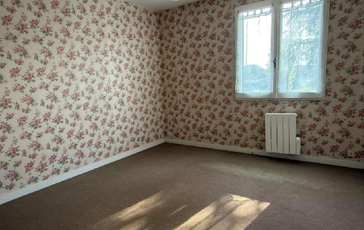 Maison CHARROUX (86250)  94 m2 118 270 € 