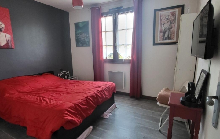 Maison SAINT-LAURS (79160)  131 m2 217 500 € 