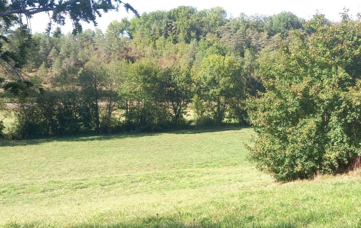 Domaine SAINT-GEORGES-DE-MONTCLARD (24140)  350 m2 840 000 € 