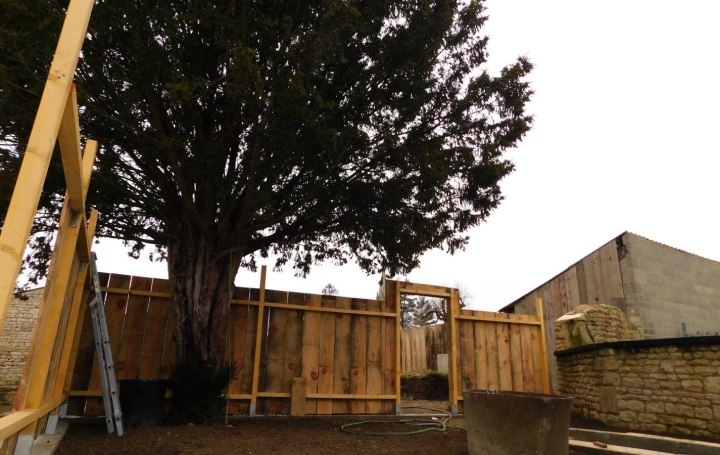 Maison FONTENAY-LE-COMTE (85200)  350 m2 243 500 € 