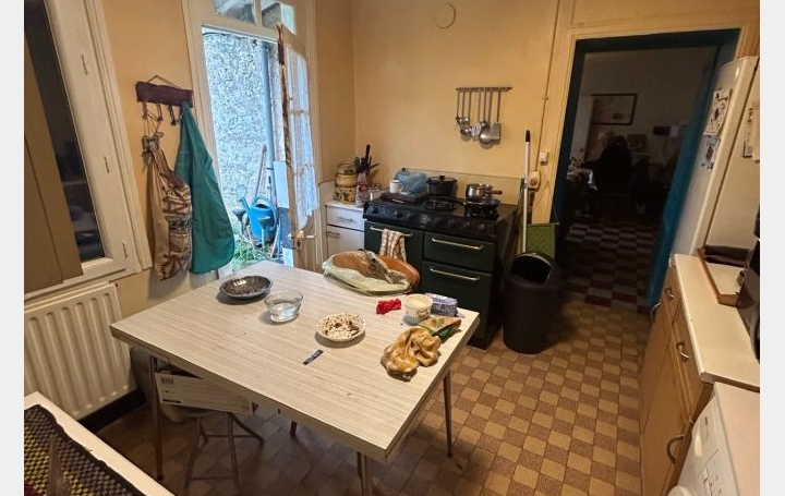 Maison BAZOGES-EN-PAREDS (85390)  104 m2 139 000 € 