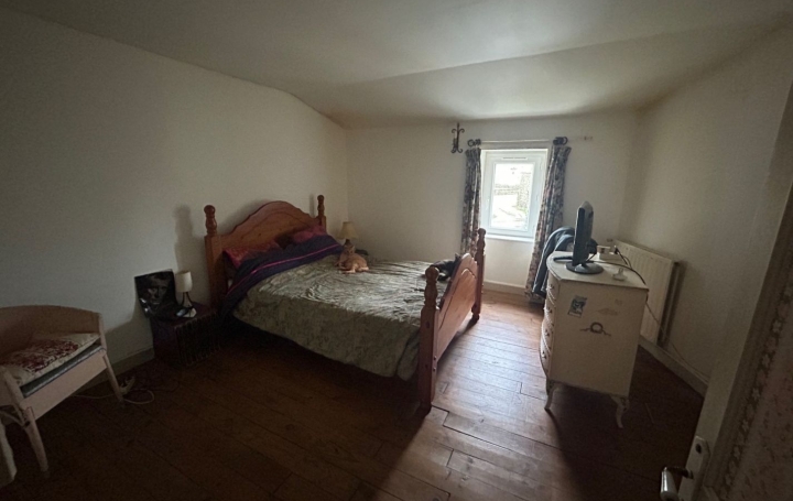 Maison BAZOGES-EN-PAREDS (85390)  104 m2 139 000 € 