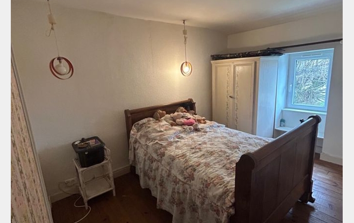 Maison BAZOGES-EN-PAREDS (85390)  104 m2 139 000 € 