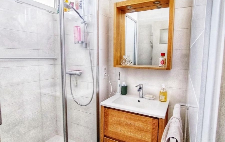 4 Pièces LYON (69008)  113 m2 289 000 € 