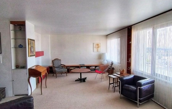 4 Pièces LYON (69008)  114 m2 279 000 € 