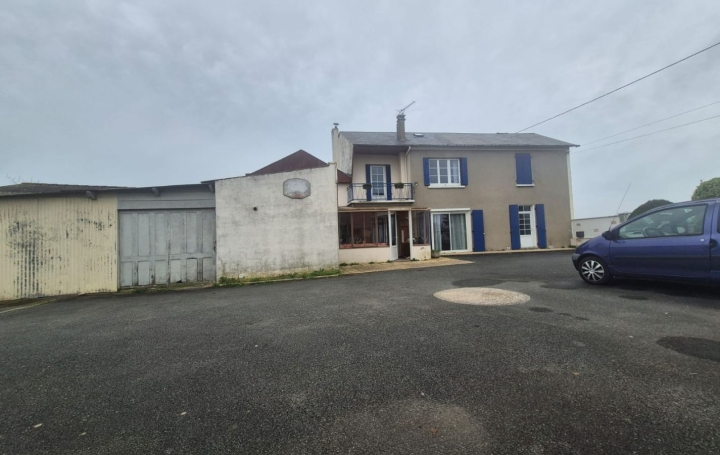 Maison SAINT-MARTIN-DE-FRAIGNEAU (85200)  144 m2 177 500 € 