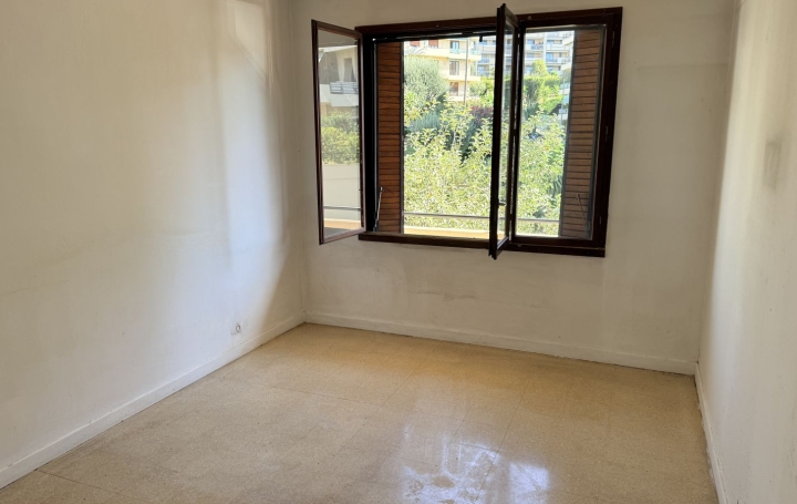 2 Pièces NICE (06200)  54 m2 210 000 € 