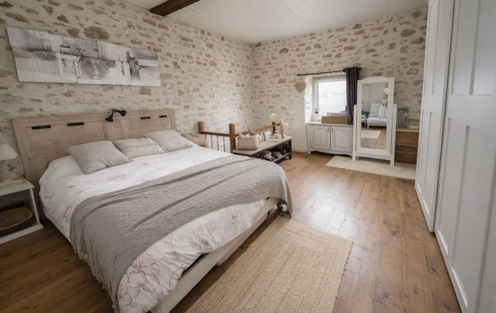 Maison MERVENT (85200)  160 m2 179 000 € 