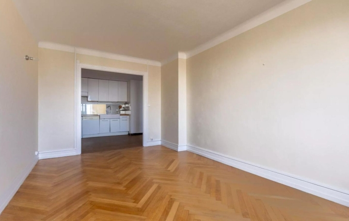 3 Pièces LYON (69006)  70 m2 375 000 € 