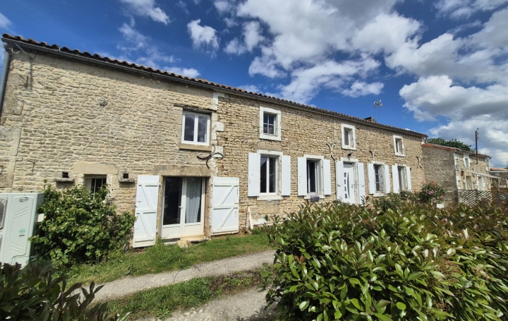 Maison SAINT-HILAIRE-DES-LOGES (85240)  280 m2 285 000 € 