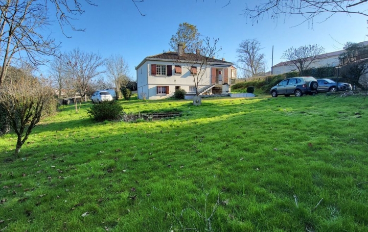 Maison SAINT-HILAIRE-DES-LOGES (85240)  132 m2 188 000 € 