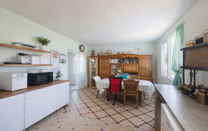 Maison FONTENAY-LE-COMTE (85200)  96 m2 177 000 € 