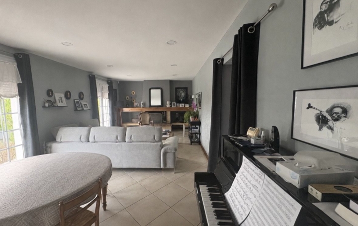 Maison 10 pièces 249 m² · à Coulon · 249 m² · 330 000 €
