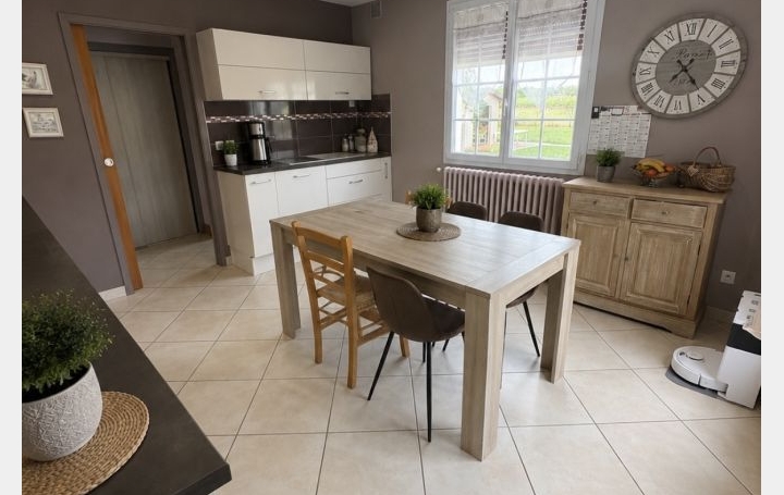 Maison COULON (79510)  248 m2 330 000 € 