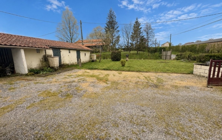 Maison LARGEASSE (79240)  197 m2 145 000 € 