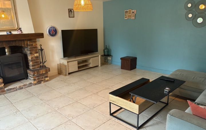 Maison LARGEASSE (79240)  197 m2 145 000 € 