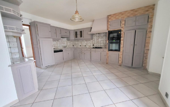 Maison COURTENAY (45320)  193 m2 280 000 € 