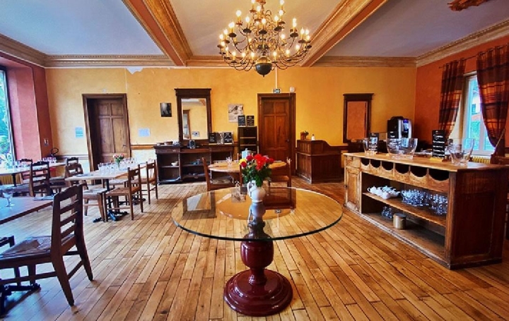 Local commercial LE BOURG-D'OISANS (38520)  1 500 m2 2 092 000 € 