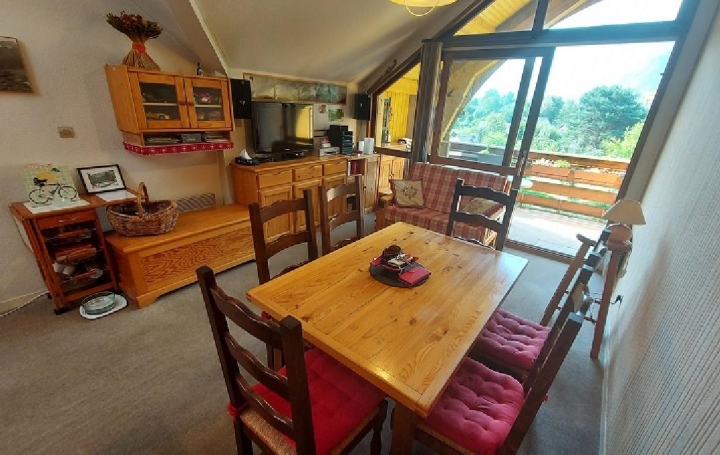 Réseau Immo-diffusion : Appartement P4  LE BOURG-D'OISANS  51 m2 198 000 € 