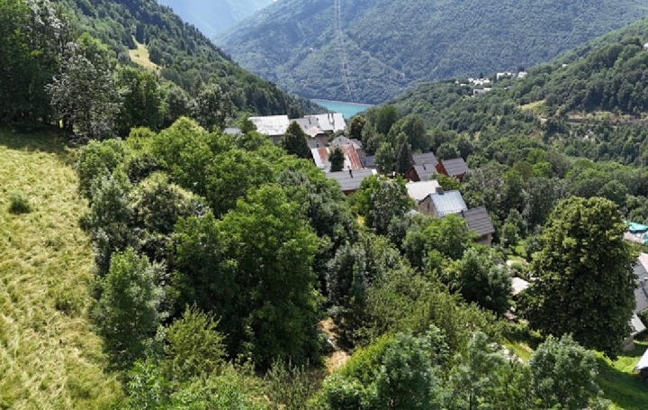 Terrain OZ (38114)  744 m2 310 000 € 