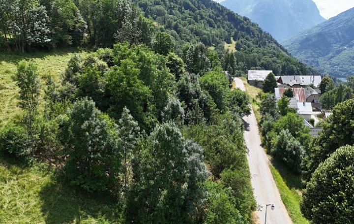 Terrain OZ (38114)  744 m2 310 000 € 