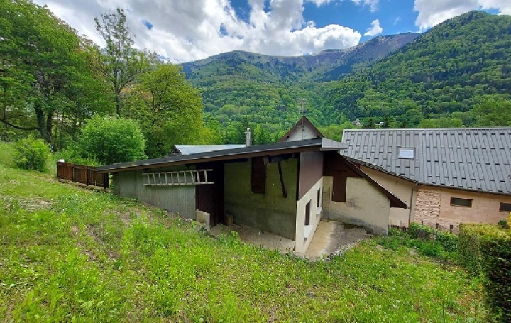 Terrain OZ (38114)  744 m2 310 000 € 