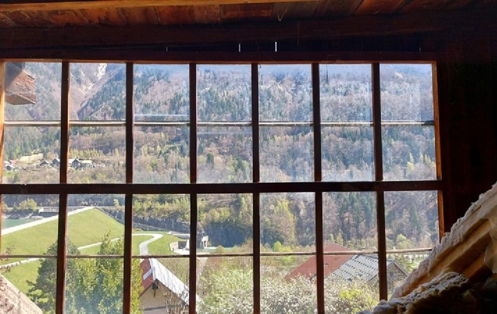 Maison ALLEMOND (38114)  109 m2 137 000 € 