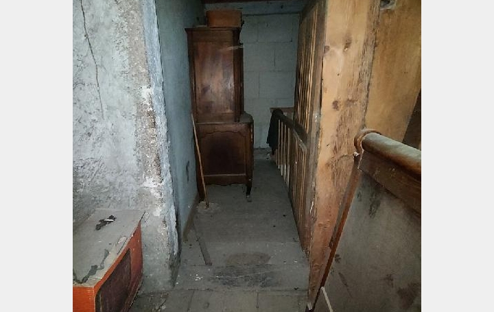 Maison ALLEMOND (38114)  109 m2 137 000 € 