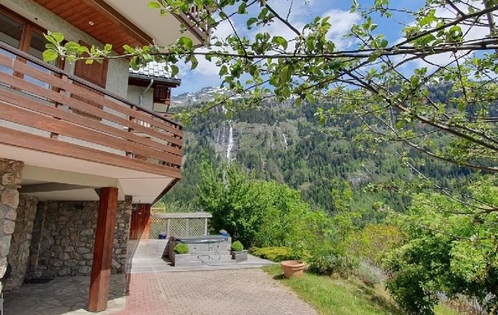 4 Pièces VAUJANY (38114)  70 m2 505 000 € 
